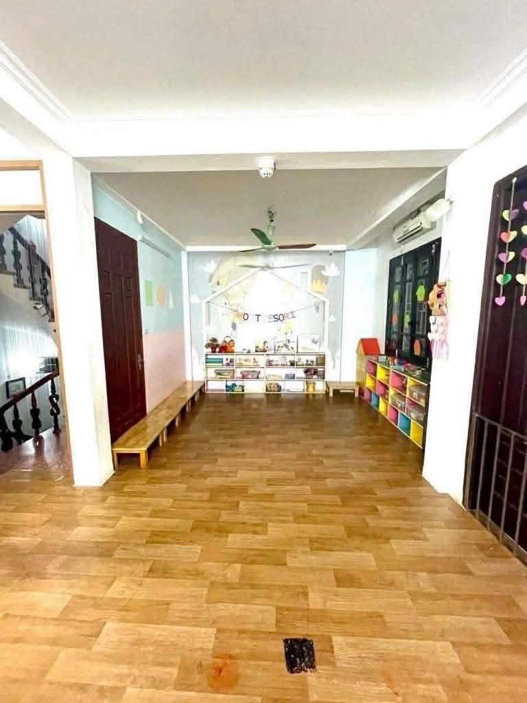 BÁN NHÀ CÁCH PHỐ NGUYỄN CHÍ THANH 30m_50m2 x 6 TẦNG_NGÕ THÔNG Ô TÔ TRÁNH_KINH DOANH ĐỈNH, hơn 22 tỷ